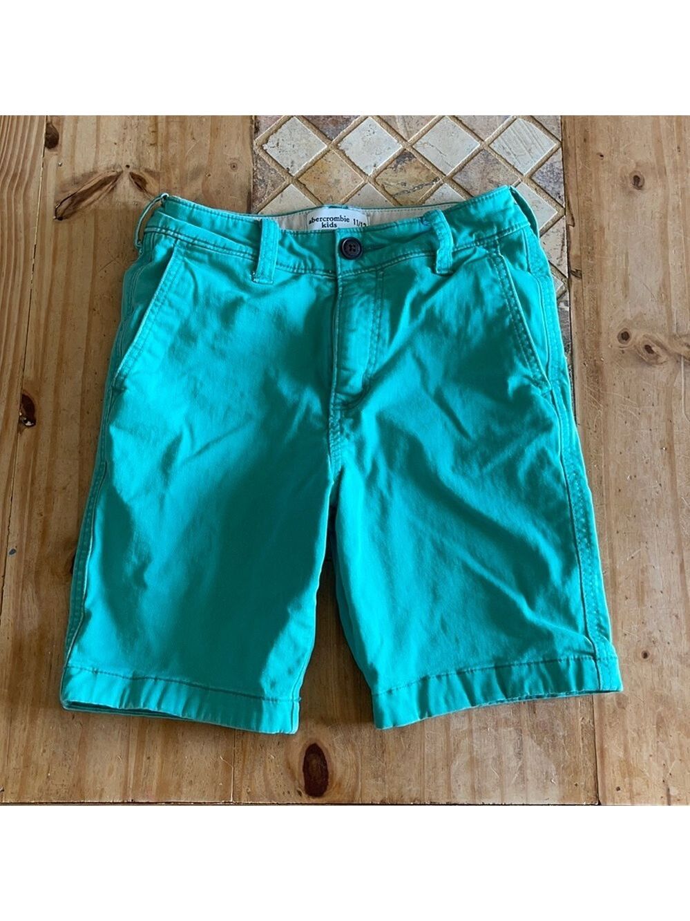 Green Abercrombie Kids Shorts Size 11/12 🔥🔥
